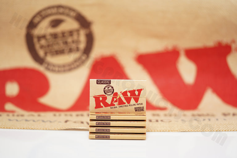 1x Full Box Of AUTHENTIC Raw Classic Rolling Paper Single Wide (25 Packs, 100 Leaves Per Pack)