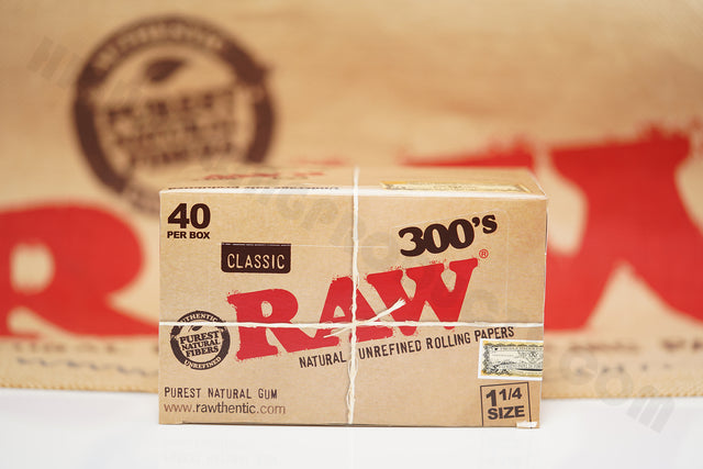 Full Box Of AUTHENTIC Raw Classic Rolling Paper 300's (40 Packs, 300 Leaves Per Pack)