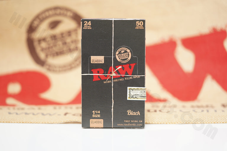 1x Full Box 24 Packs(32 in Each Pack) AUTHENTIC Raw Black 1 1/4 Rolling Paper